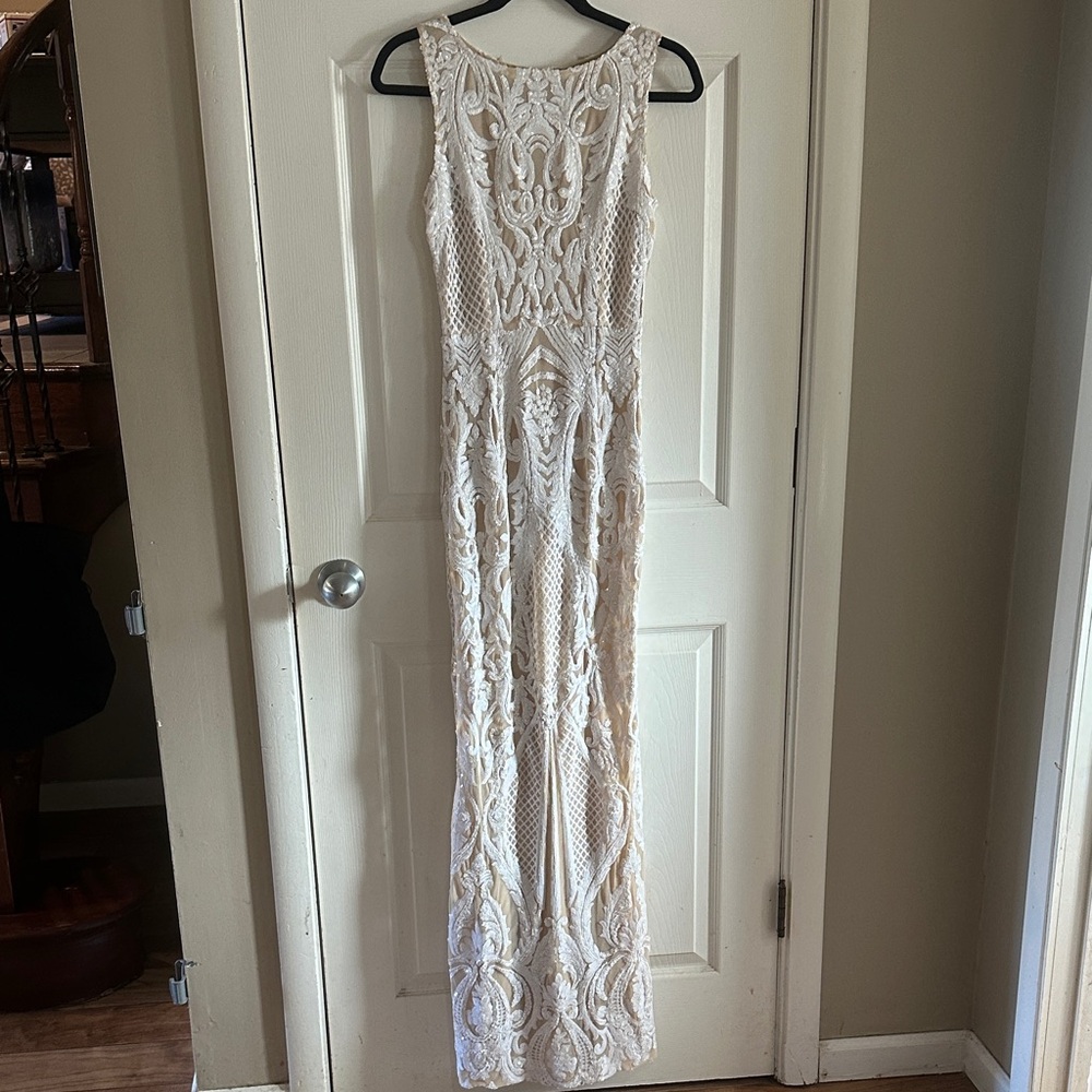 Elegant Cream Lace Maxi Dress